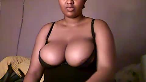 Snapshot of romina_26 chatting on June 2026 02:52:01 PM Romina 26 online show from June 2026 02:52:01 PM