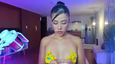 Snapshot of ronieeplay chatting on May 2026 12:16:02 AM Roni online show from May 2026 12:16:02 AM