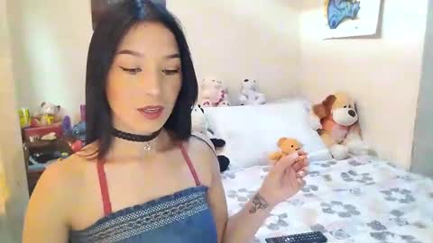 Snapshot of ronny_m_12 chatting on January 2025 08:26:01 PM andrea online show from January 2025 08:26:01 PM