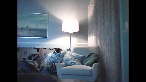 ronvlv online show from October 2025 03:48:01 AM