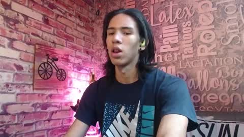 Snapshot of ronymiller_1 chatting on January 2025 03:29:01 PM RonyMiller 1 online show from January 2025 03:29:01 PM