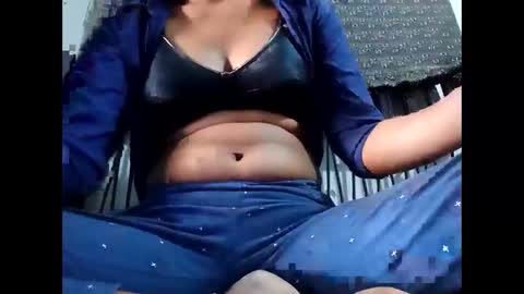 roop_sexy642 online show from April 2026 05:47:01 AM