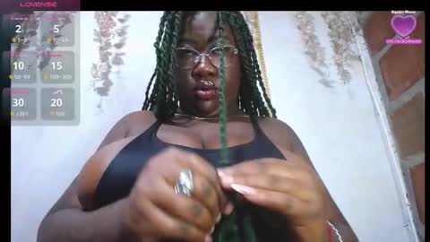 roos_veyker online show from October 2025 05:48:02 PM