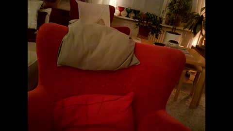 Snapshot of rosa_teevee chatting on December 2024 08:02:02 PM Tina online show from December 2024 08:02:02 PM