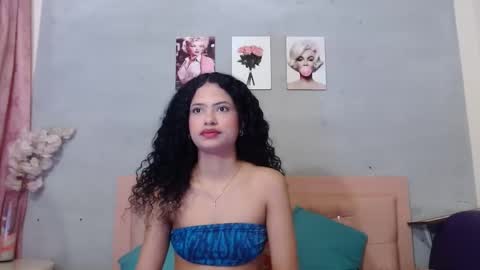 rosa_woolf online show from November 2025 12:05:02 PM