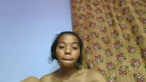 Snapshot of rosah225127 chatting on April 2026 03:24:01 PM rosah225127 online show from April 2026 03:24:01 PM