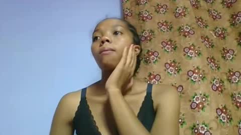 Snapshot of rosah225127 chatting on April 2026 04:05:01 PM rosah225127 online show from April 2026 04:05:01 PM