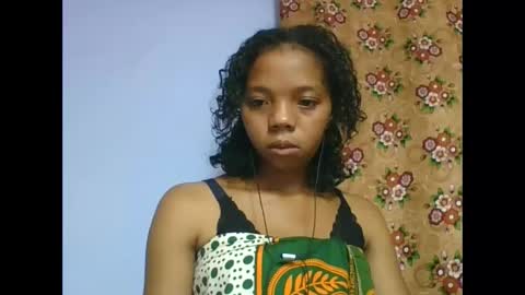 Snapshot of rosah225127 chatting on May 2026 05:43:01 PM rosah225127 online show from May 2026 05:43:01 PM
