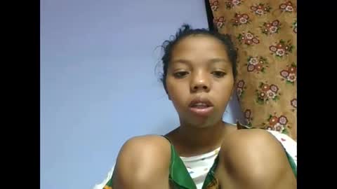 Snapshot of rosah225127 chatting on May 2026 04:07:02 AM rosah225127 online show from May 2026 04:07:02 AM