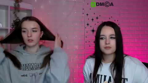 Snapshot of rosalie_liu chatting on November 2025 02:28:01 PM rosalie_liu online show from November 2025 02:28:01 PM