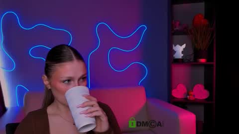 Snapshot of rosalie_liu chatting on November 2025 12:16:02 PM rosalie_liu online show from November 2025 12:16:02 PM