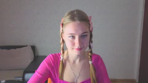 rosalina online show from November 2025 07:41:02 AM