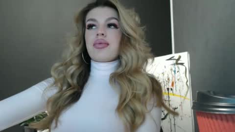 Rosalina online show from October 2025 12:17:02 PM