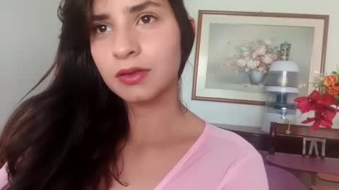 Snapshot of rosasvioletas chatting on October 2025 06:06:01 PM rosasvioletas online show from October 2025 06:06:01 PM