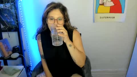 Snapshot of rose257044 chatting on July 2026 11:01:02 AM rose257044 online show from July 2026 11:01:02 AM