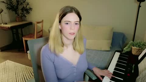 rose77782 online show from April 2026 01:59:01 AM