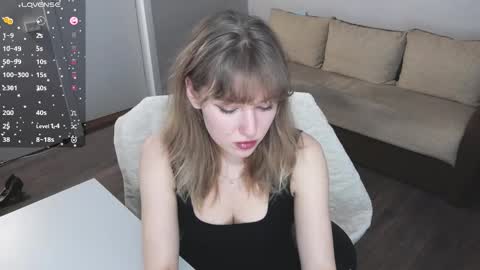 Snapshot of rose_brooks chatting on March 2026 08:03:01 PM Rose but u can call me princess online show from March 2026 08:03:01 PM