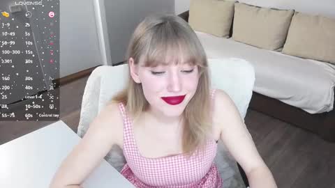 Snapshot of rose_brooks chatting on March 2026 07:52:01 PM Rose but u can call me princess online show from March 2026 07:52:01 PM