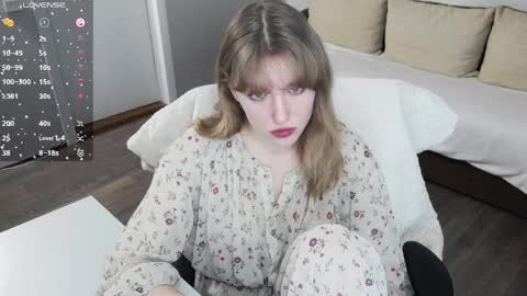Snapshot of rose_brooks chatting on April 2026 08:13:02 PM Rose but u can call me princess online show from April 2026 08:13:02 PM