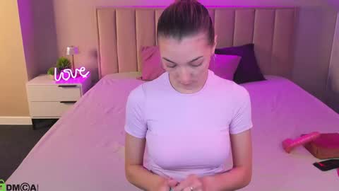 Kimberlly online show from May 2026 12:16:02 AM