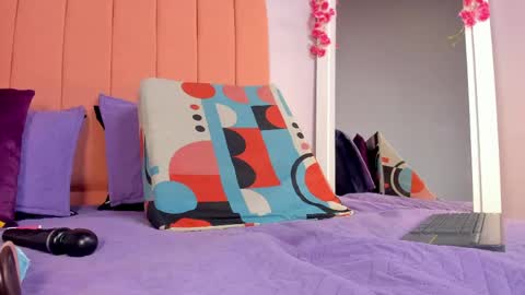 Snapshot of rose_thompson19 chatting on May 2026 07:30:02 PM Rosse online show from May 2026 07:30:02 PM