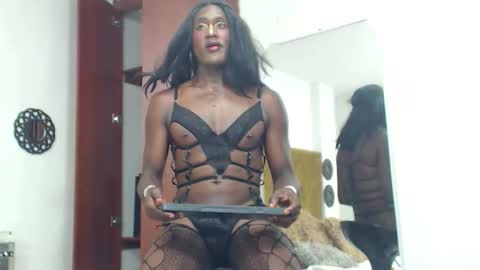 Snapshot of rose_valentiine chatting on February 2026 12:33:02 AM rose_valentiine online show from February 2026 12:33:02 AM