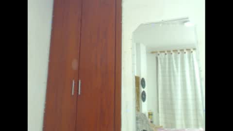 Snapshot of rose_valentiine chatting on July 2026 03:54:02 AM rose_valentiine online show from July 2026 03:54:02 AM