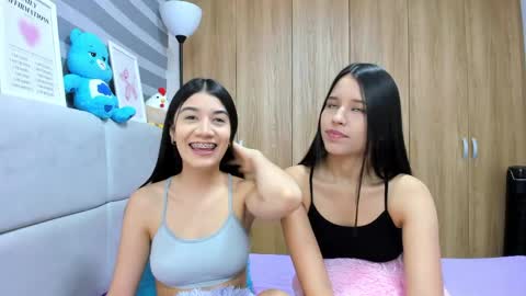 Rose y Miah online show from May 2026 03:58:01 AM