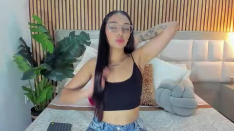 Snapshot of roseaurora chatting on February 2026 12:32:01 PM roseaurora online show from February 2026 12:32:01 PM