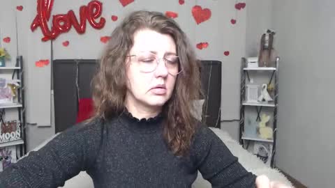 Snapshot of rosehille chatting on March 2026 06:14:01 PM RoseHille online show from March 2026 06:14:01 PM