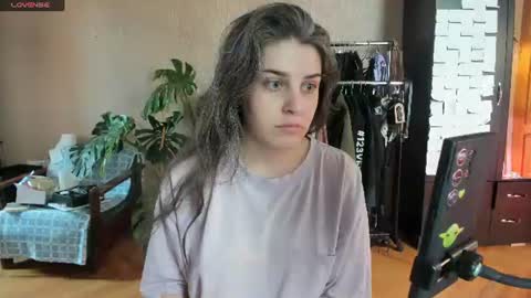 Snapshot of roselina_ chatting on July 2026 10:21:01 AM Rose online show from July 2026 10:21:01 AM