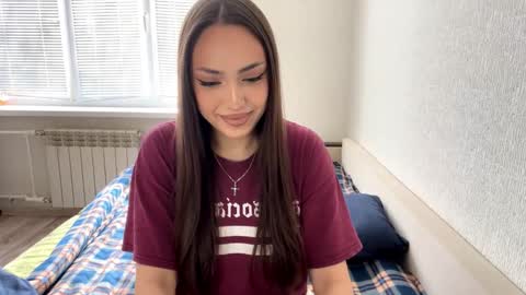 Snapshot of rosenavillifana chatting on September 2025 11:24:02 AM Mimi online show from September 2025 11:24:02 AM