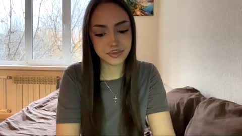 Snapshot of rosenavillifana chatting on November 2025 12:05:02 PM Mimi online show from November 2025 12:05:02 PM