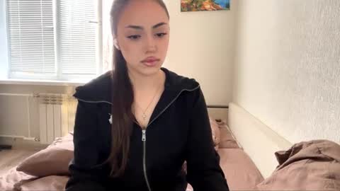 Snapshot of rosenavillifana chatting on November 2025 11:32:01 AM Mimi online show from November 2025 11:32:01 AM