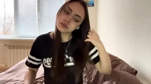 Snapshot of rosenavillifana chatting on November 2025 11:31:02 AM Mimi online show from November 2025 11:31:02 AM