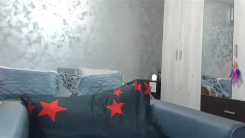 Lovepinklilly online show from February 2025 06:01:01 PM