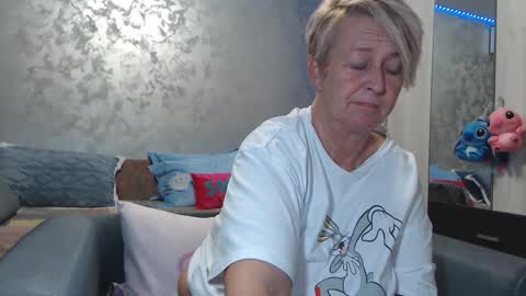 Lovepinklilly online show from February 2026 07:48:01 PM