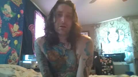 Snapshot of roses_xoxo chatting on April 2026 09:10:02 PM roses_xoxo online show from April 2026 09:10:02 PM