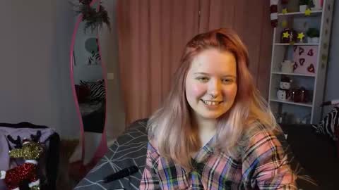 rosethomas_ online show from December 2025 08:51:02 AM