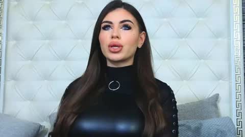 Gabriela online show from April 2026 04:16:01 AM