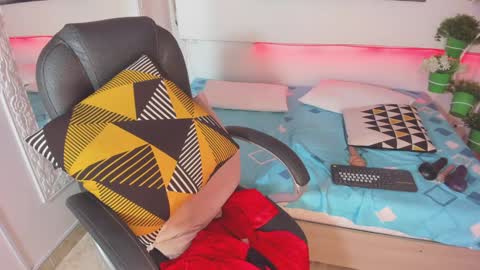 rosi_cooper online show from February 2025 01:48:02 PM