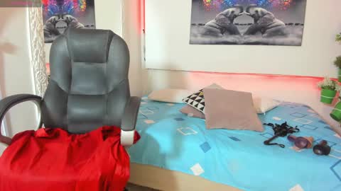 rosi_cooper online show from February 2025 10:44:02 AM