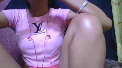 rosia685234 online show from November 2025 05:25:02 PM