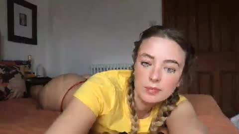 Snapshot of rosiegirl333 chatting on February 2025 02:05:02 PM Rosie online show from February 2025 02:05:02 PM