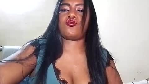 Snapshot of rosmerynava chatting on October 2025 04:45:01 AM rosmerynavarro online show from October 2025 04:45:01 AM