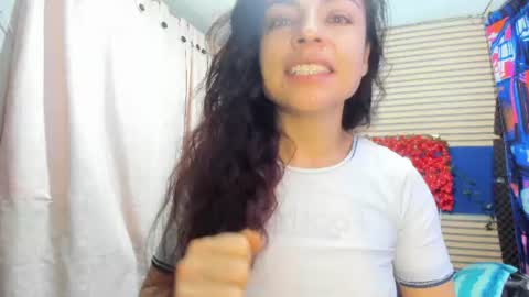 Snapshot of rosse_25 chatting on July 2026 11:25:01 AM Would you like to help me with supplementation and sports suits so I can compete in powerlifting online show from July 2026 11:25:01 AM