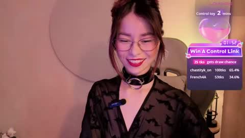 Snapshot of rosse_98_ chatting on June 2026 02:43:02 PM Miss Rosse online show from June 2026 02:43:02 PM