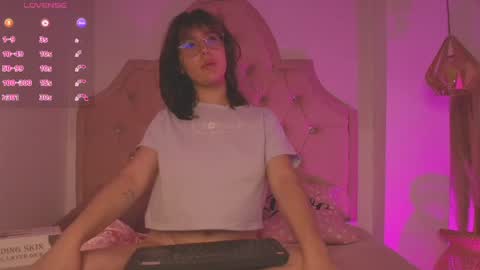Snapshot of rosse__garden chatting on May 2026 11:39:01 AM rosse garden online show from May 2026 11:39:01 AM