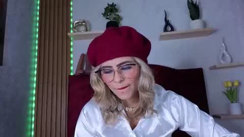 Snapshot of rosse_deep chatting on July 2026 01:53:02 PM Rosse follow me online show from July 2026 01:53:02 PM