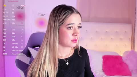 Snapshot of rossedaw_ chatting on January 2025 01:35:01 PM Rosse Daw Independent model  online show from January 2025 01:35:01 PM